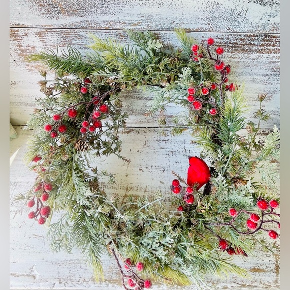 Icy Pine & Sugar Berry Cardinal Wreath - Picture 9 of 11